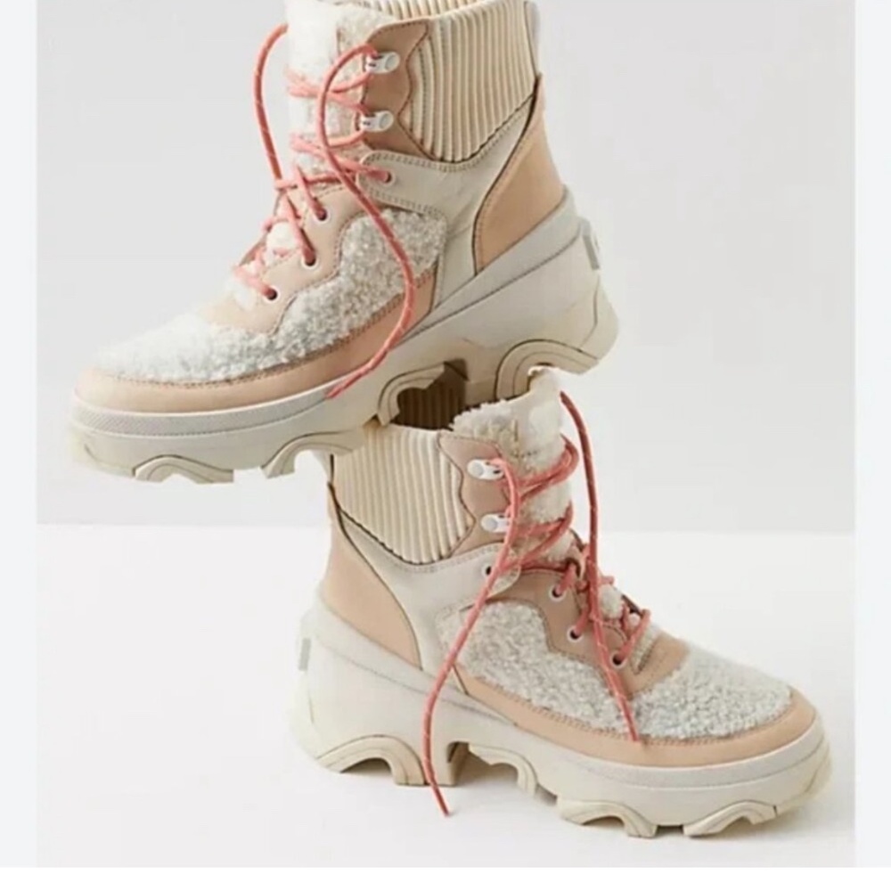 Sorel Brex Winter Boots Women’s Size 5 Ivory Cream Excellent Condition